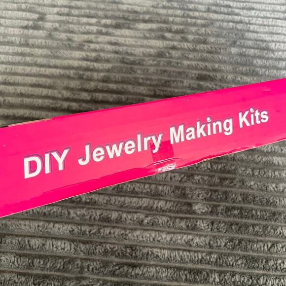 Braiding Friendship Bracelet Kit DIY Jewelry Making Kit for Kids Crafts Set NEW - Picture 3 of 6